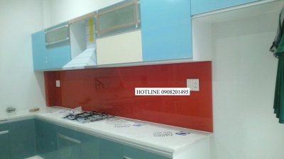 KÍNH MÀU ỐP TƯỜNG BẾP